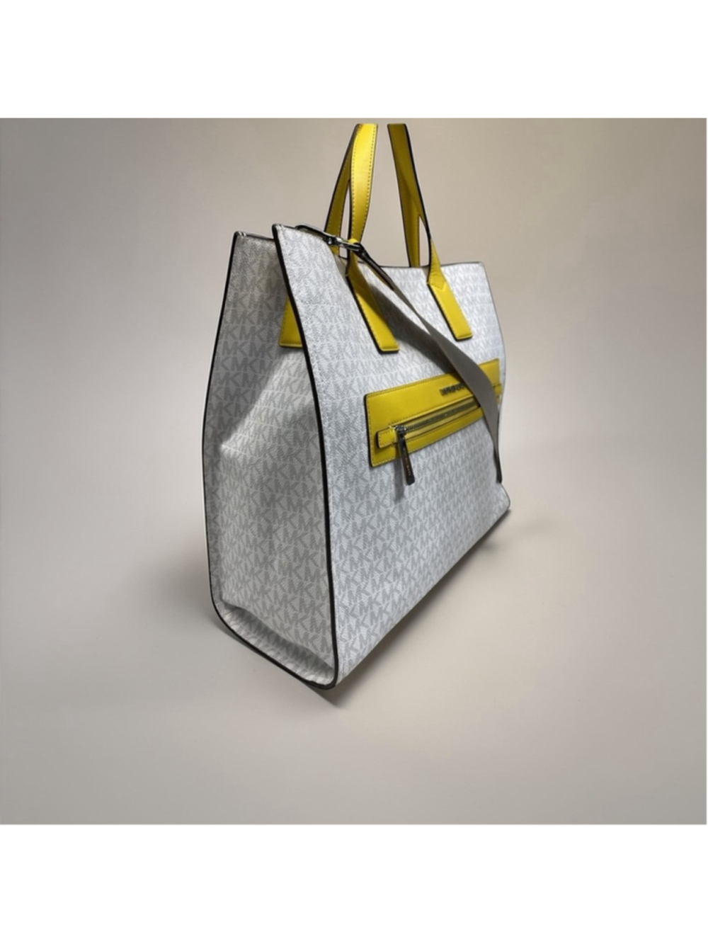 Michael Kors Kenly Large Signature Tote Bag White Yellow Citrus - Picture 3 of 10